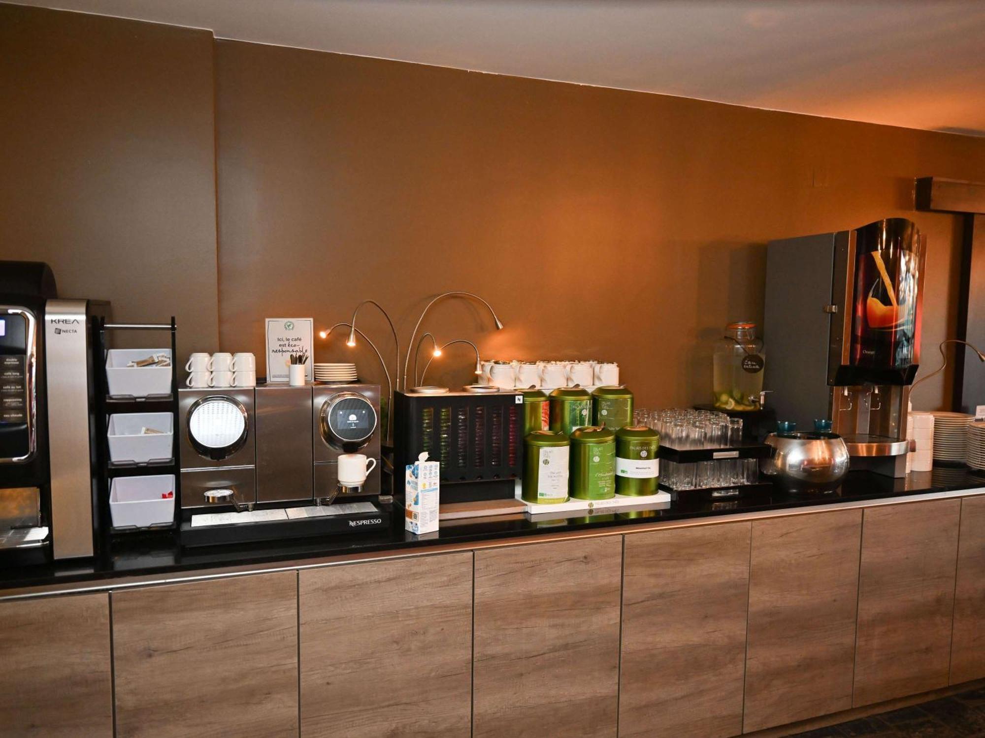 Mercure Brignoles Golf De Barbaroux & Spa Экстерьер фото