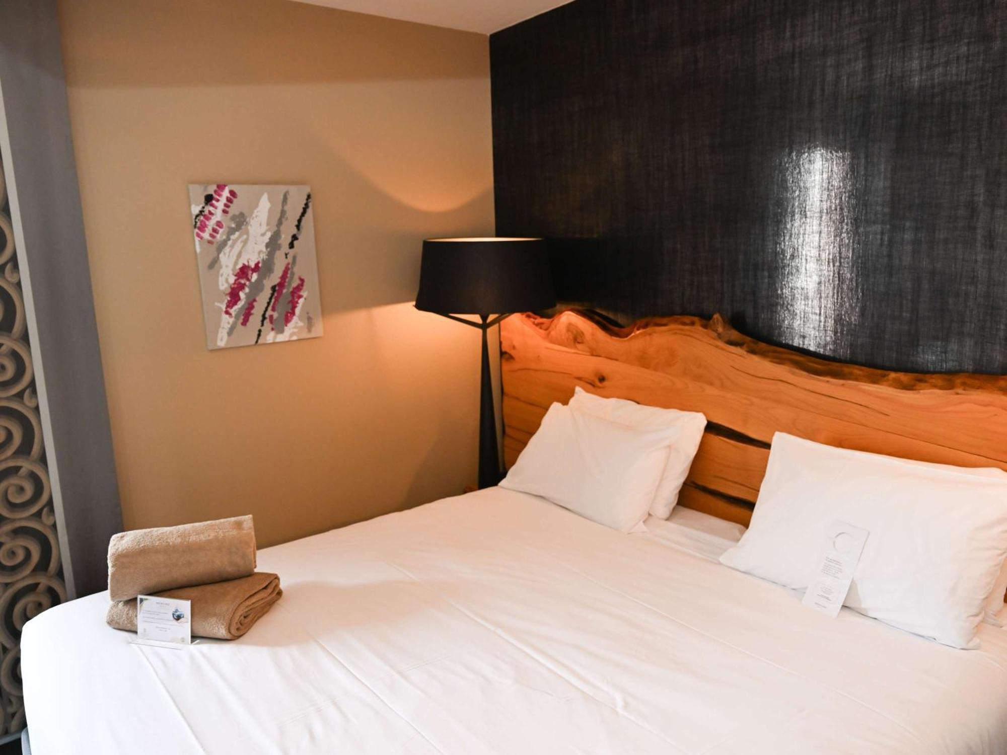 Mercure Brignoles Golf De Barbaroux & Spa Экстерьер фото