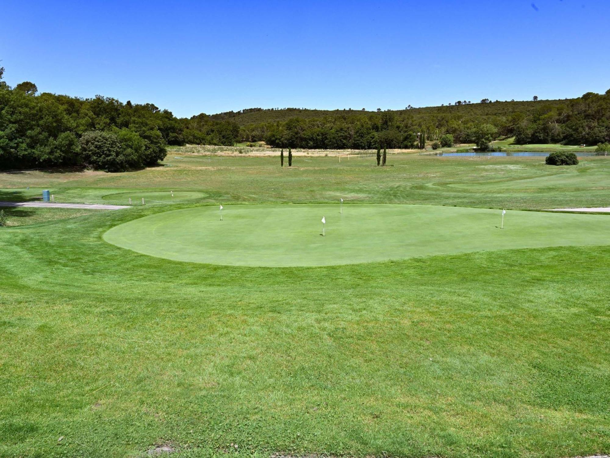Mercure Brignoles Golf De Barbaroux & Spa Экстерьер фото