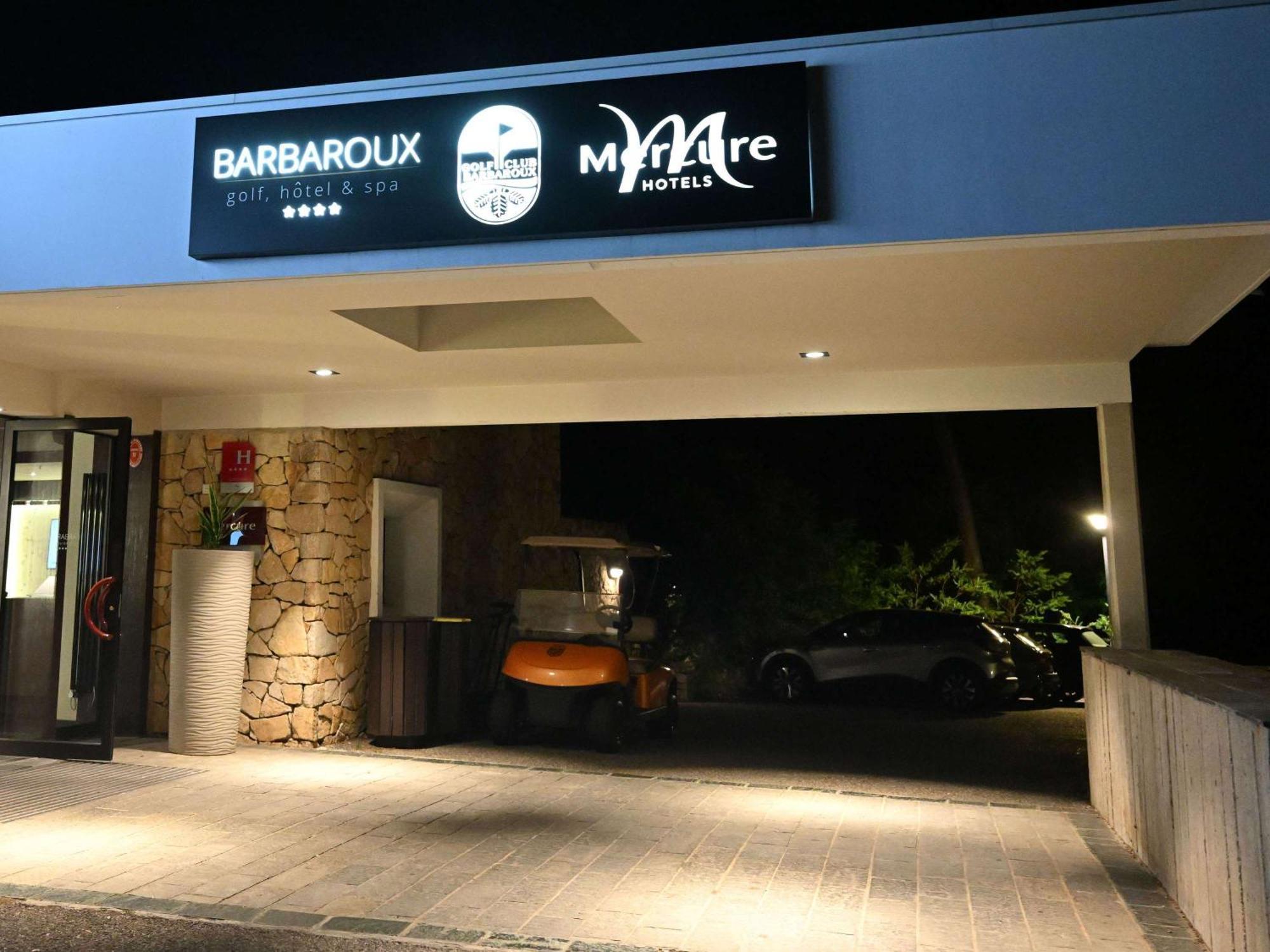 Отель Mercure Brignoles Golf De Barbaroux & Spa Экстерьер фото