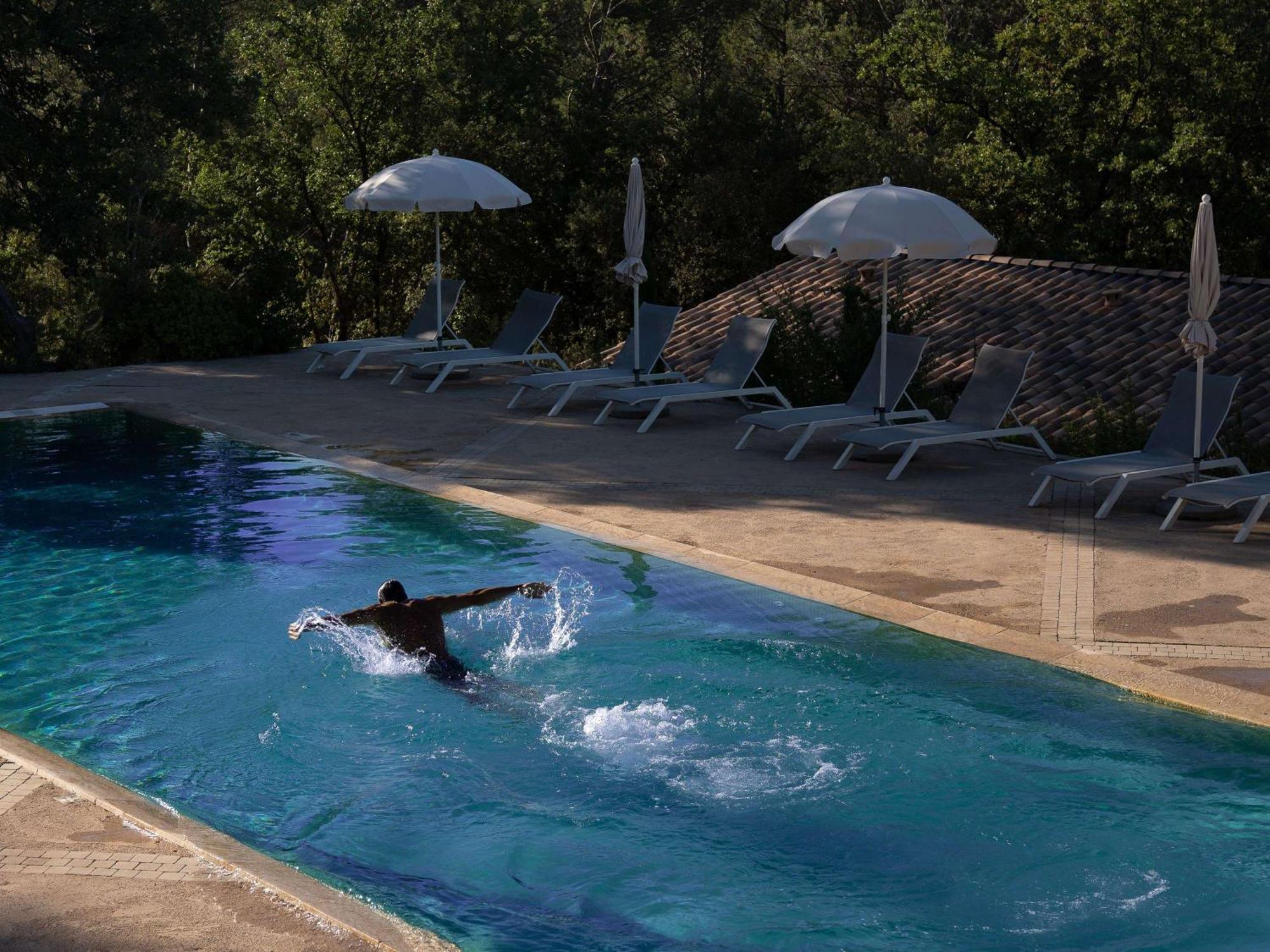 Mercure Brignoles Golf De Barbaroux & Spa Экстерьер фото